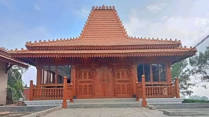 Keunggulan dan Keindahan Kayu Jati untuk Gazebo Ukiran Jepara: Karya Seni Outdoor Berkualitas Tinggi