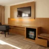 Backdrop TV Kamar Hotel Kayu Jati & Playwood
