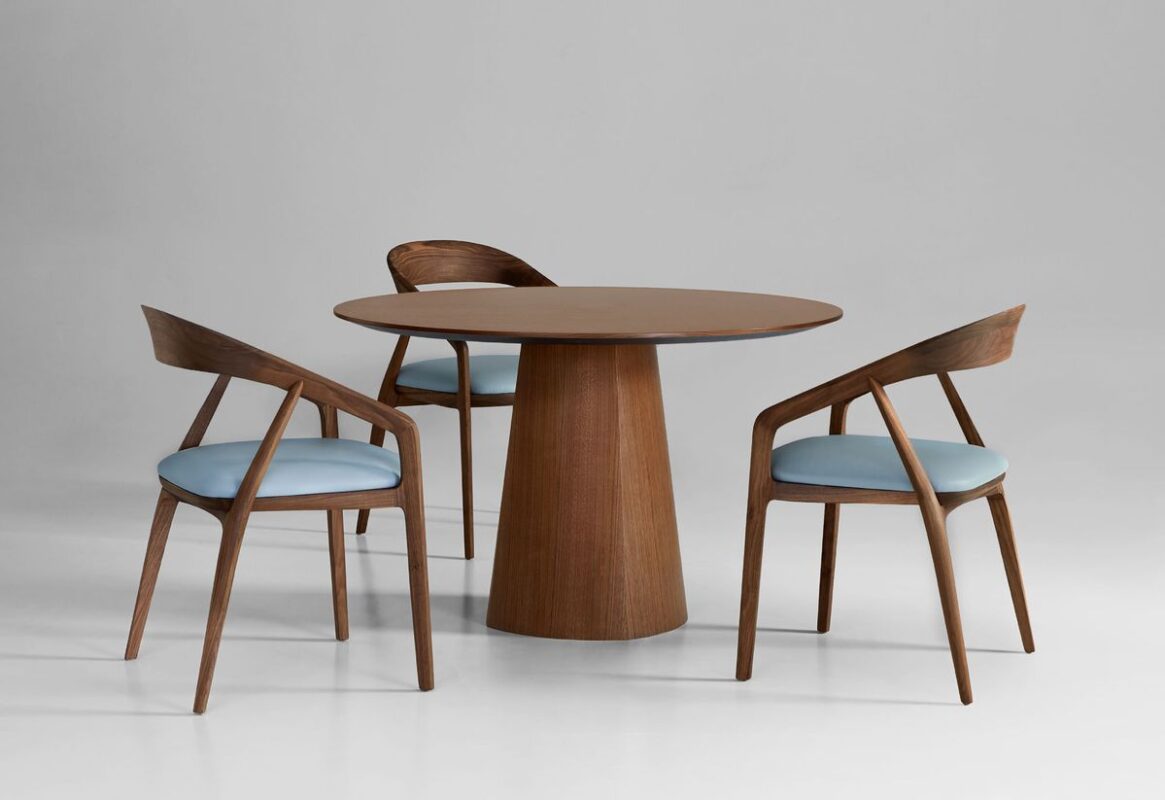 Kenapa Cafe Kekinian Wajib Pakai Kursi Kayu Jepara? 1 Kenapa Cafe Kekinian Wajib Pakai Kursi Kayu Jepara?