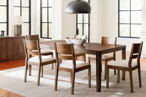 Percantik Ruang Makan Anda dengan Set Meja Makan Jepara Asli