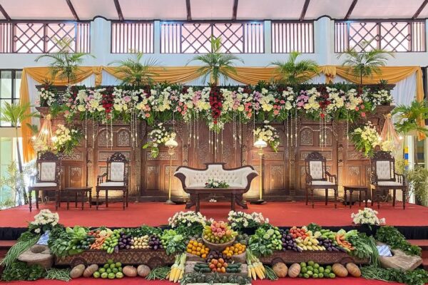 Seni Ukiran Jepara: Perpaduan Keahlian Tradisional dan Inovasi Modern