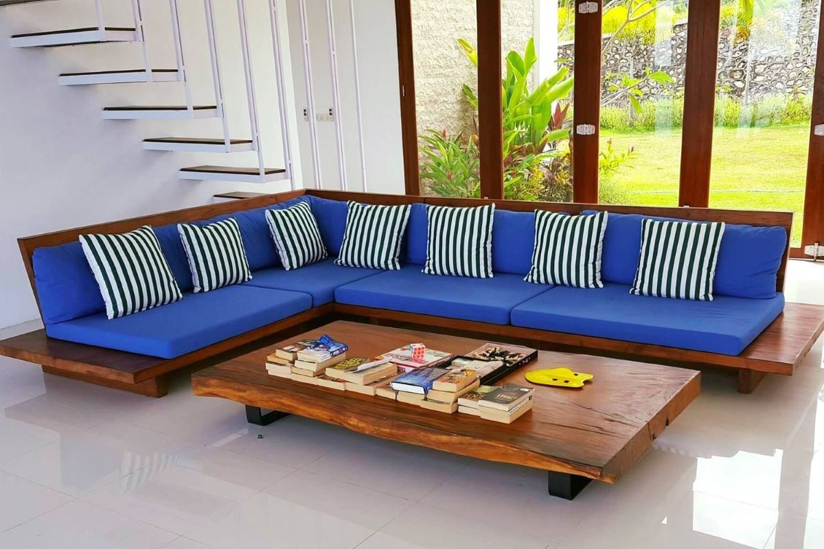 Hangat, Kuat, dan Alami: Furniture Trembesi Jepara untuk Nuansa Rumah yang Lebih Hidup 1 Hangat, Kuat, dan Alami: Furniture Trembesi Jepara untuk Nuansa Rumah yang Lebih Hidup