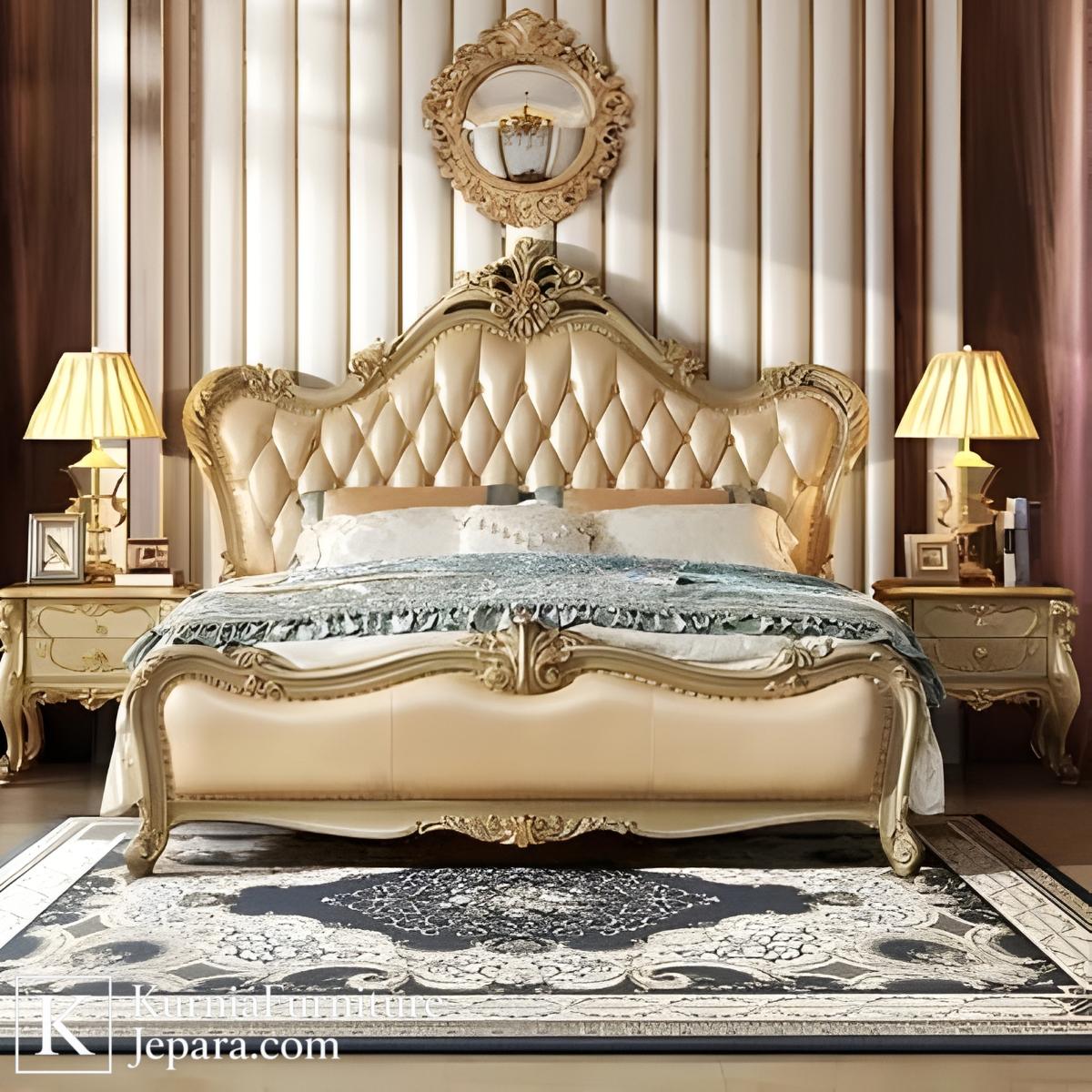 Tempat Tidur Klasik Ukir Jepara Kayu Jati Mewah 3 Tempat tidur klasik ukir Jepara dari kayu jati dengan finishing champagne dan jok empuk mewah