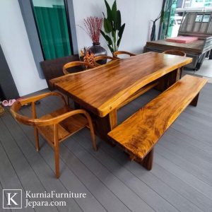 Jual Meja Trembesi Solid Termurah