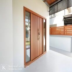 Elegan Jual Kusen Pintu Kayu Modern dengan Desain Minimalis Garis Vertikal 12 Untitled design 11 5