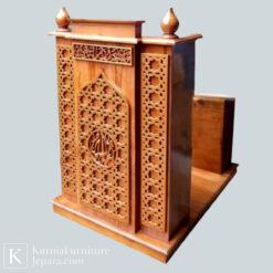 Jual mimbar masjid ukiran islami kayu jati dengan desain klasik elegan dan kokoh