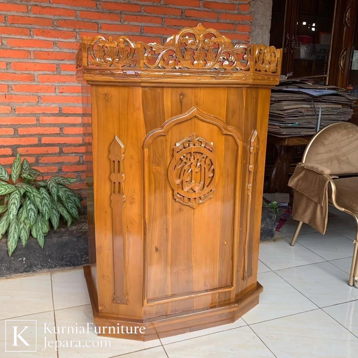 Megah Mimbar Masjid Istiqlal Kayu Jati Ukiran Klasik Berwibawa 4 Megah Mimbar Masjid Istiqlal Kayu Jati Ukiran Klasik Berwibawa - Image 2