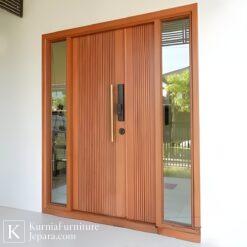 Elegan Jual Kusen Pintu Kayu Modern dengan Desain Minimalis Garis Vertikal 10 Untitled design 8 16