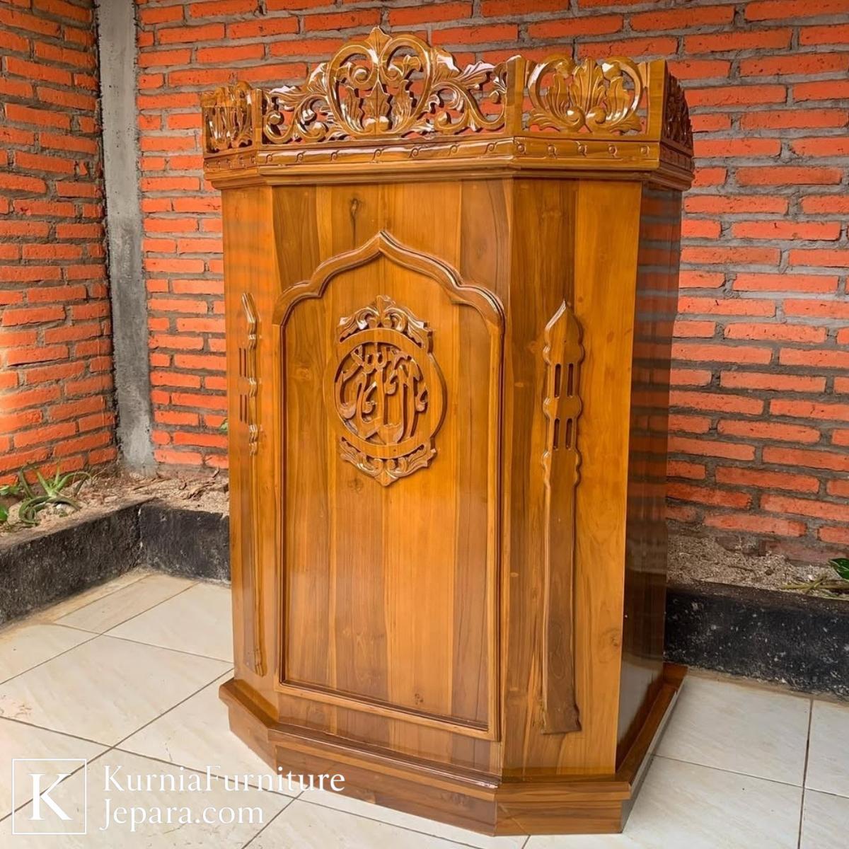 Megah Mimbar Masjid Istiqlal Kayu Jati Ukiran Klasik Berwibawa 5 Megah Mimbar Masjid Istiqlal Kayu Jati Ukiran Klasik Berwibawa - Image 3