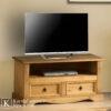 Fungsional Rak TV Kayu Sederhana Natural Minimalis 2 Rak TV kayu sederhana warna natural dengan laci dan rak terbuka