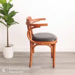 Boldline Bangku Kursi Cafe Kayu Jati – Desain Klasik Nyaman & Tahan Lama 7 Untitled design 9 47