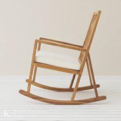 Smart Choice Kursi Outdoor Kayu Goyang Elegan & Nyaman untuk Teras Modern 7 kurnia furniture 1 6