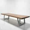 Jual meja trembesi kayu solid dengan serat alami dan desain live edge yang kokoh.