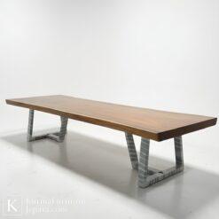 Jual meja trembesi kayu solid dengan serat alami dan desain live edge yang kokoh.