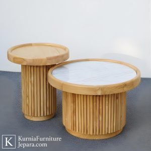 Meja cafe kopi kayu natural desain bulat minimalis untuk interior cafe modern