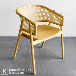 Kursi cafe Jepara handmade dari kayu berkualitas untuk coffee shop