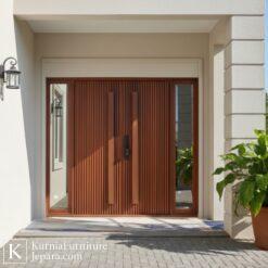 Kusen pintu kayu jati Jepara minimalis dengan desain garis vertikal estetis untuk pintu utama rumah modern