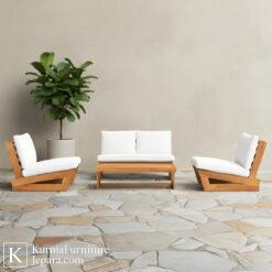 kursi set outdoor jati dengan bantalan putih minimalis modern