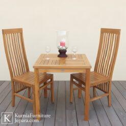 Bangku cafe minimalis kayu solid dengan desain modern dan rapi