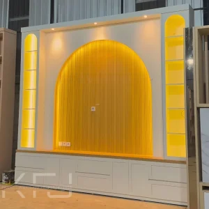 Backdrop TV HPL Mewah Minimalis Modern Custom 6 Backdrop TV HPL mewah desain minimalis modern dengan meja TV dan rak display