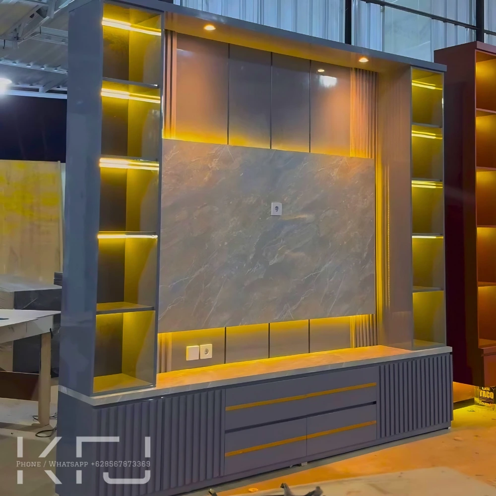 Backdrop TV Minimalis HPL Modern Custom Mewah 5 Backdrop TV minimalis HPL mewah desain modern untuk ruang keluarga