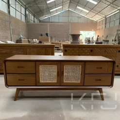 Model rak TV terbaru minimalis kayu jati rotan Jepara tampak depan