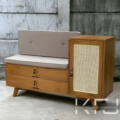 Rak sepatu minimalis kayu modern dengan kabinet pintu rotan
