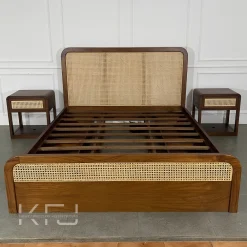 Tempat tidur jati Jepara terbaru dengan laci penyimpanan modern