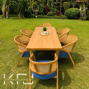 Set Meja Makan Minimalis Modern 6 Kursi Sandaran Rotan Terbaru berbahan kayu jati